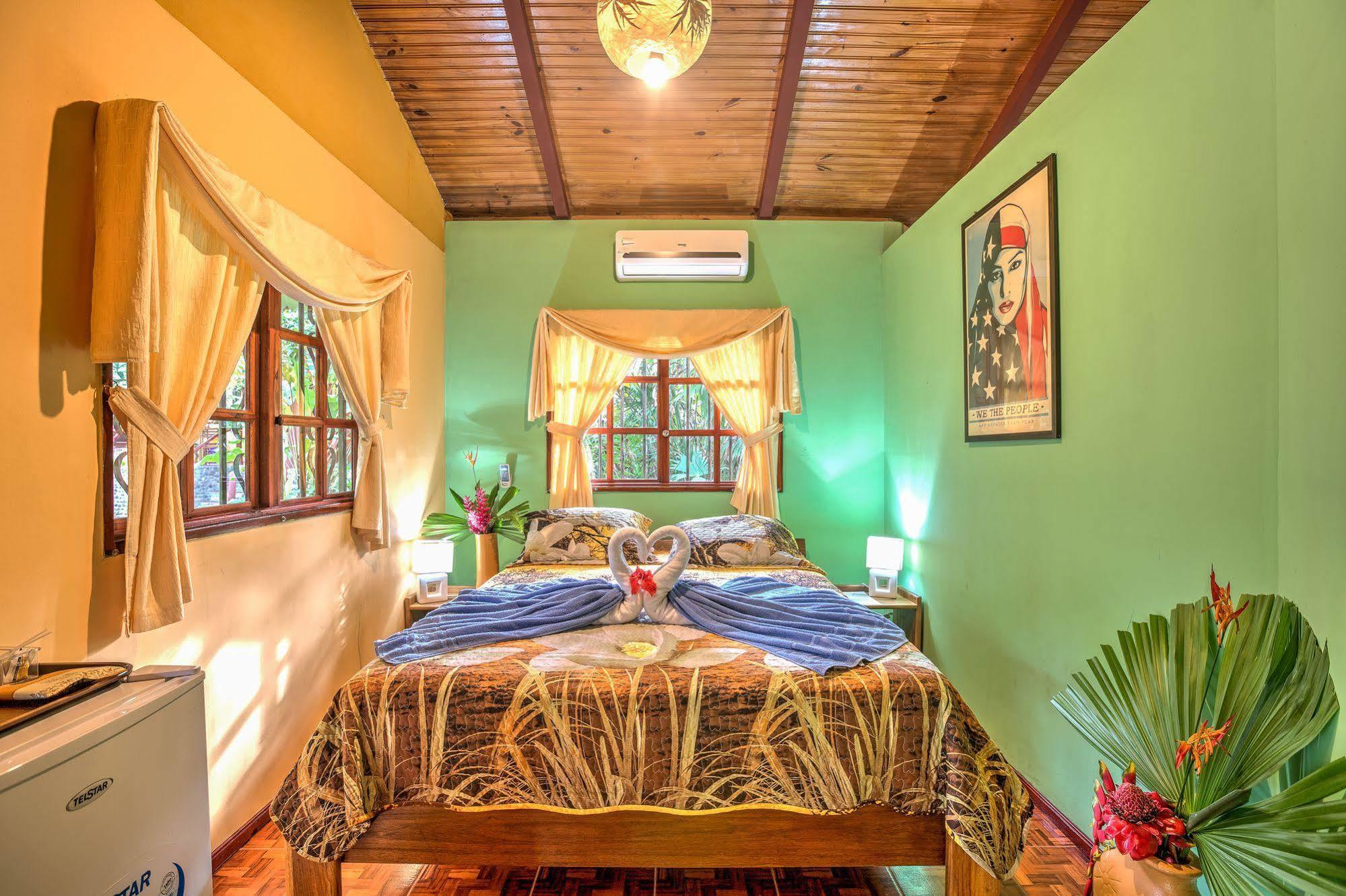 Hotel La Diosa Cahuita Exteriör bild